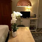 Hotel Haus Unter Den Linden *