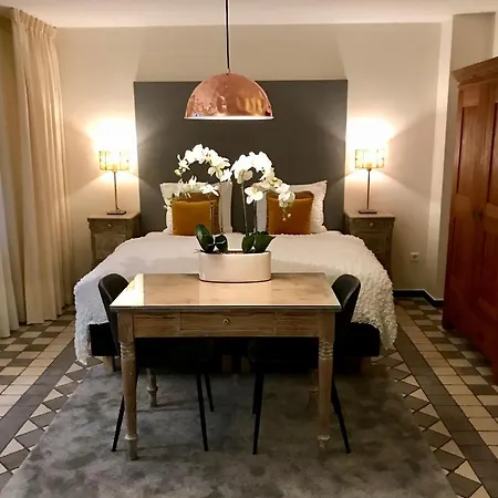 Haus Unter Den Linden Hotel