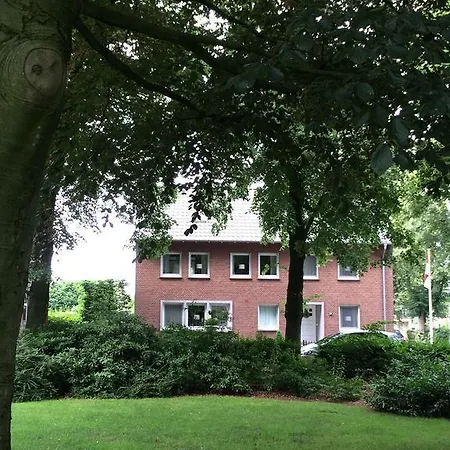 Hotel Haus Unter Den Linden *