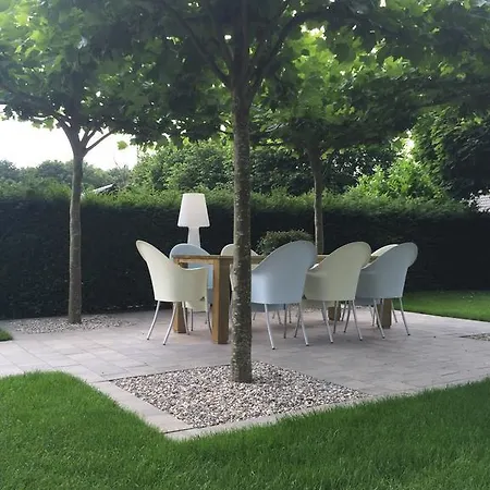 Bed & Breakfast Haus Unter Den Linden