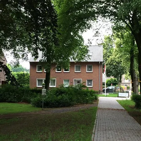 Haus Unter Den Linden *