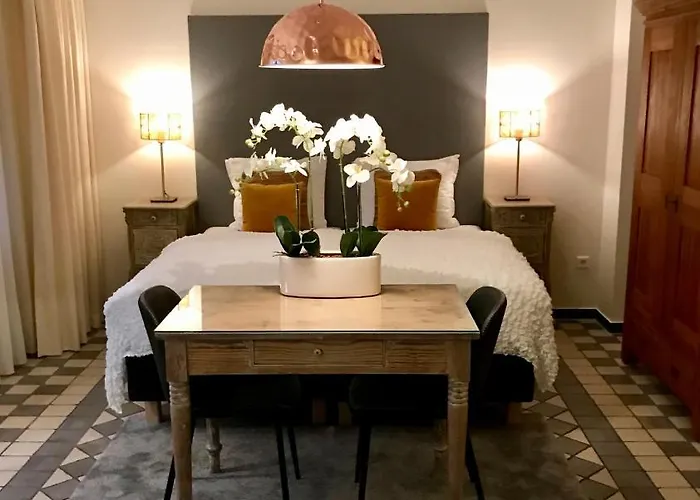 Haus Unter Den Linden Hotel