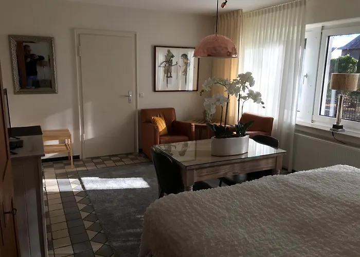 Haus Unter Den Linden